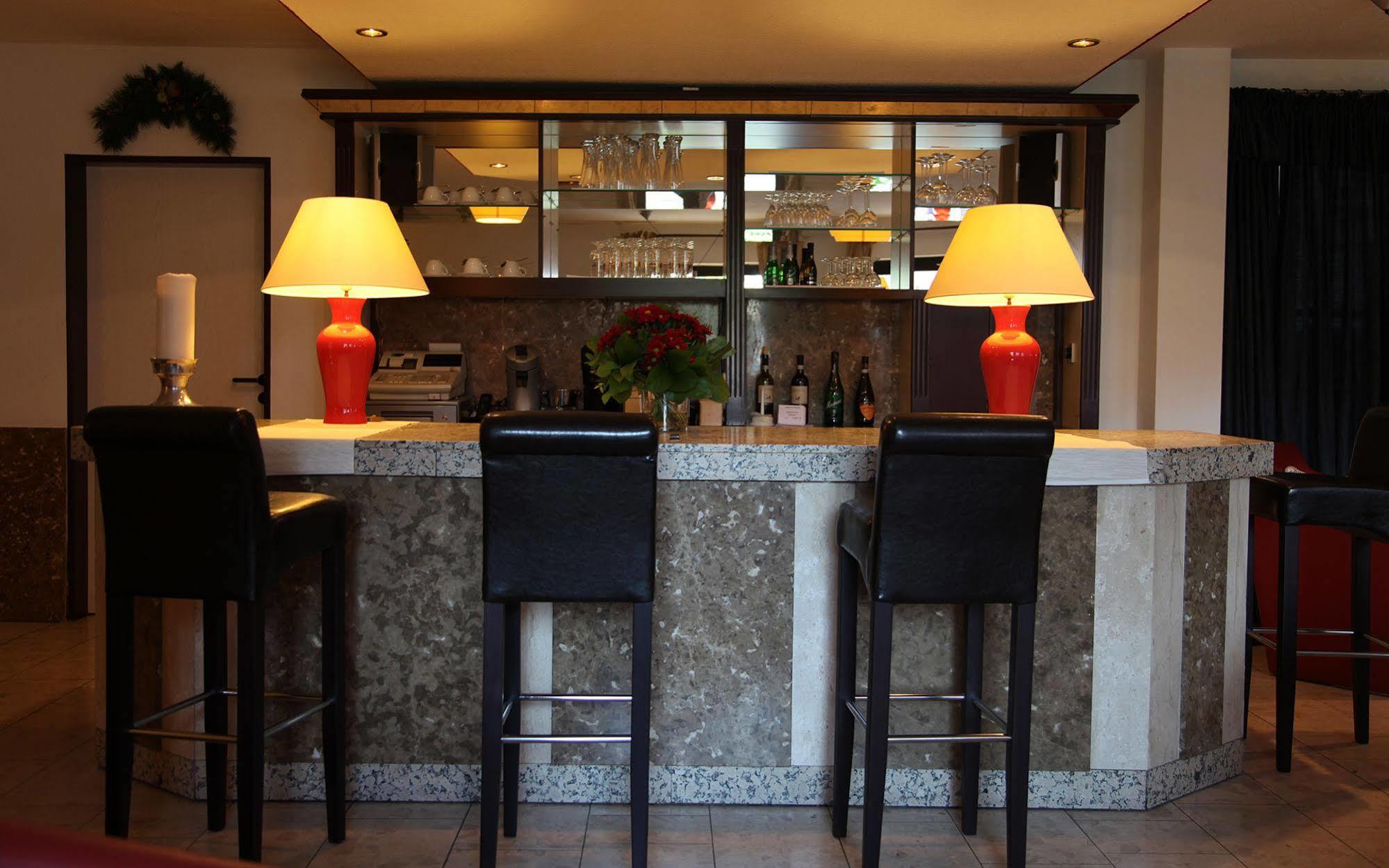 Cityhotel Amadeus Munster  Exteriör bild
